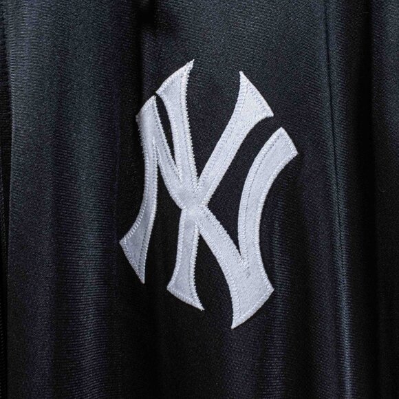 New York Yankees Logo Spell Out Zip Up Jacket Majestic Hooded 4XL MLB Baseball - Picture 3 of 10